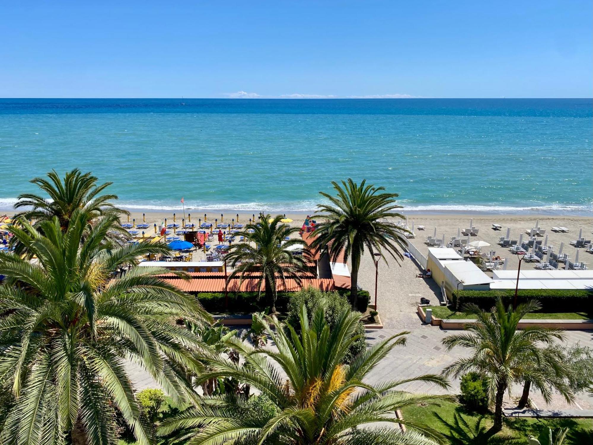 Hotel Gambone Finale Ligure Exterior photo