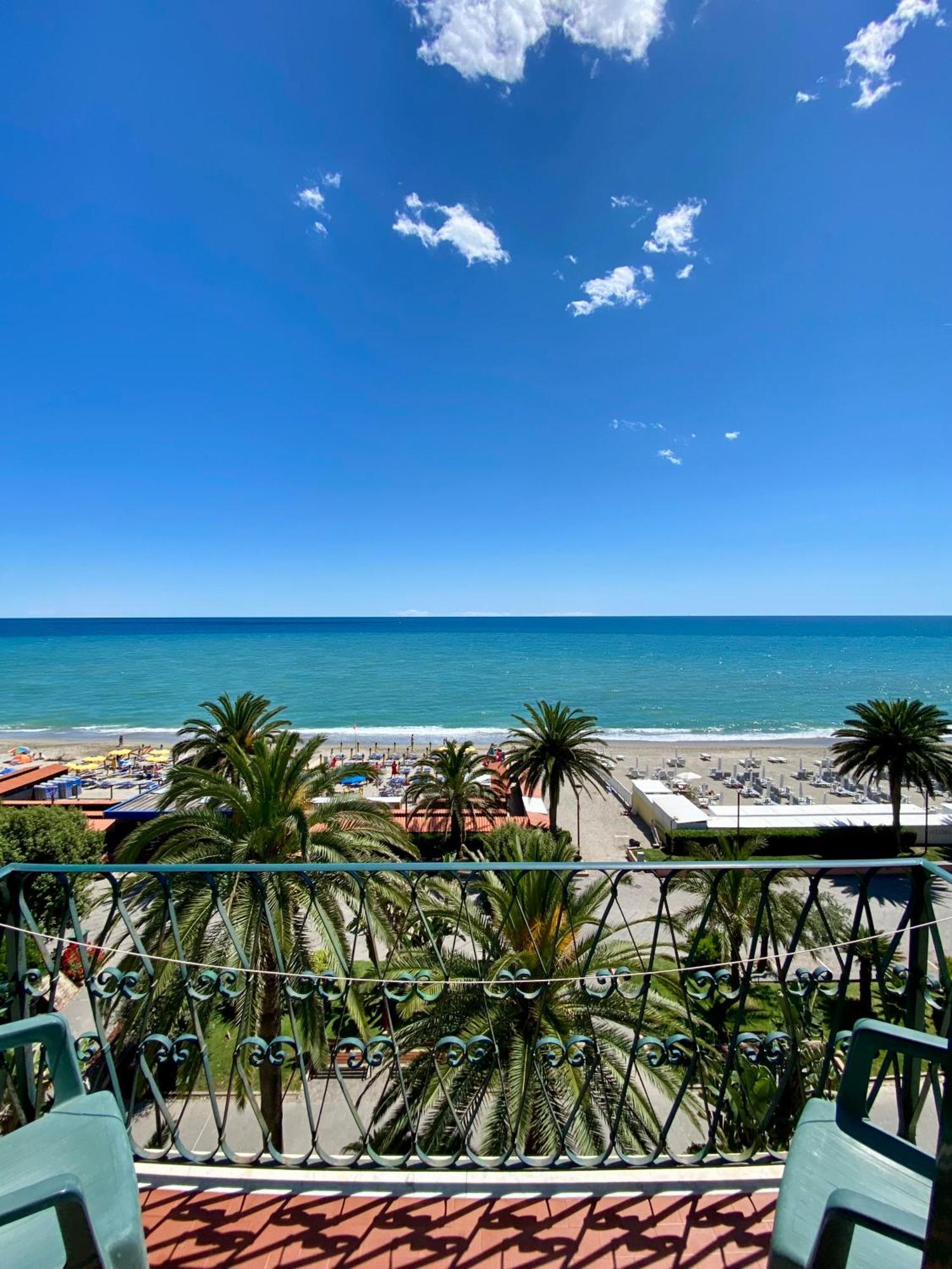 Hotel Gambone Finale Ligure Exterior photo