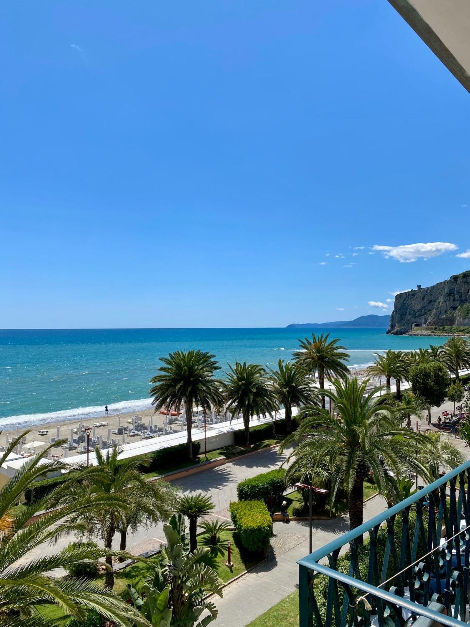 Hotel Gambone Finale Ligure Exterior photo